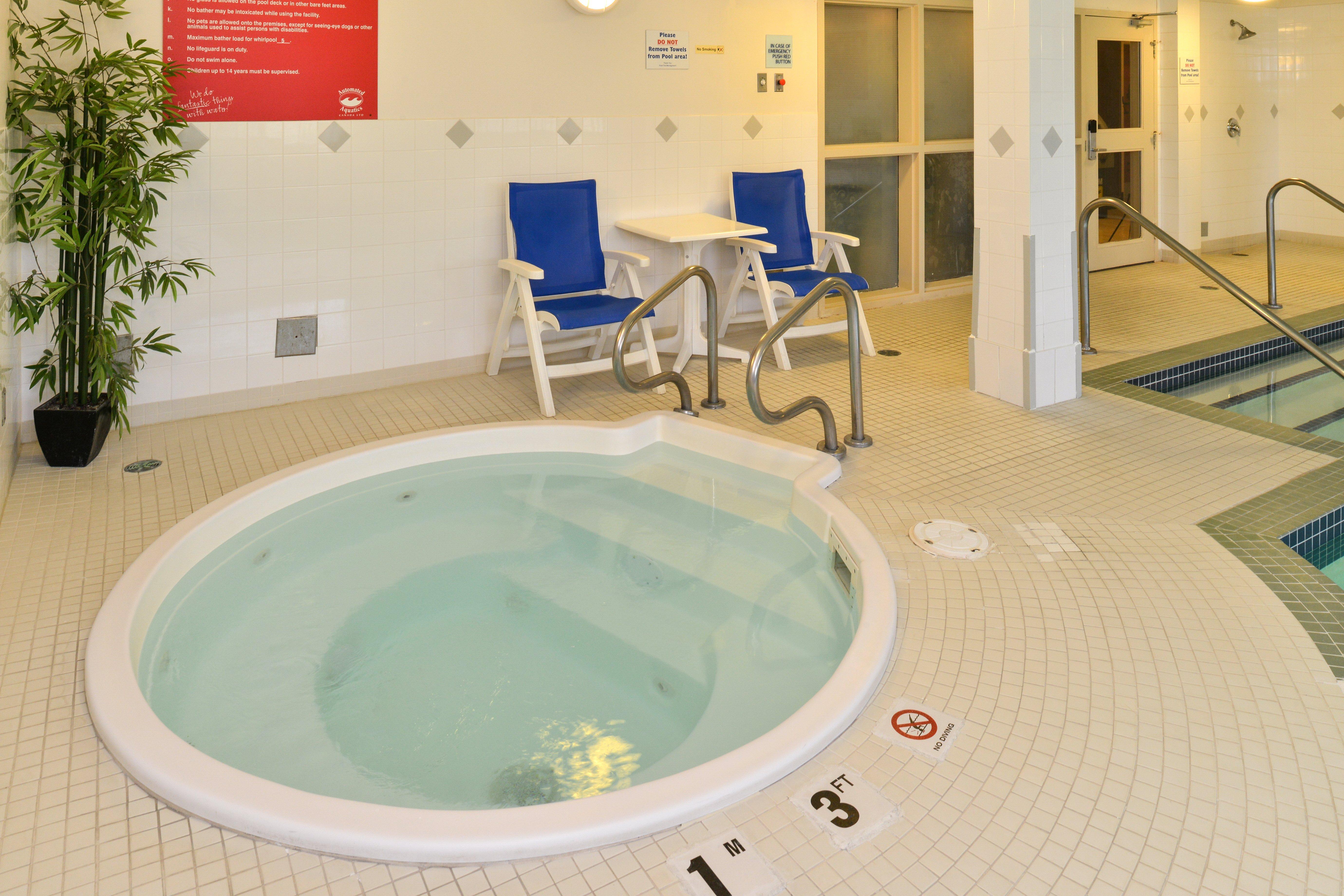 Holiday Inn Express Edmonton North By Ihg Dış mekan fotoğraf
