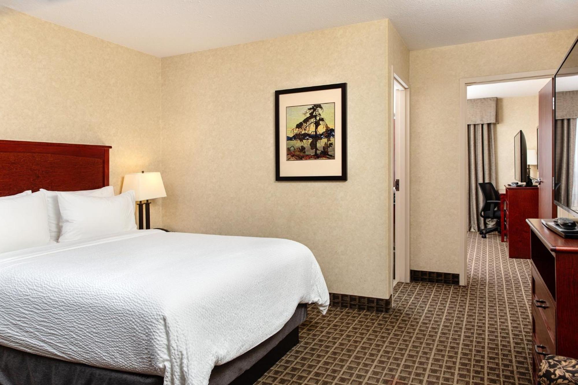 Holiday Inn Express Edmonton North By Ihg Dış mekan fotoğraf