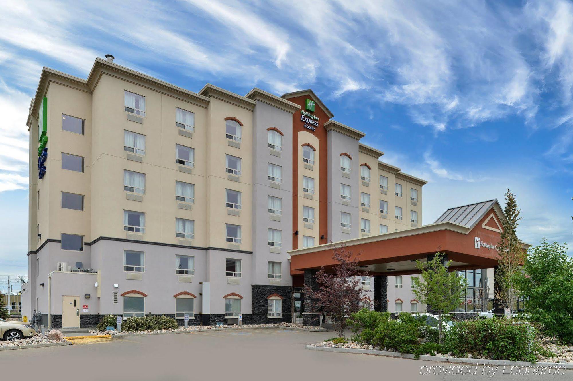 Holiday Inn Express Edmonton North By Ihg Dış mekan fotoğraf