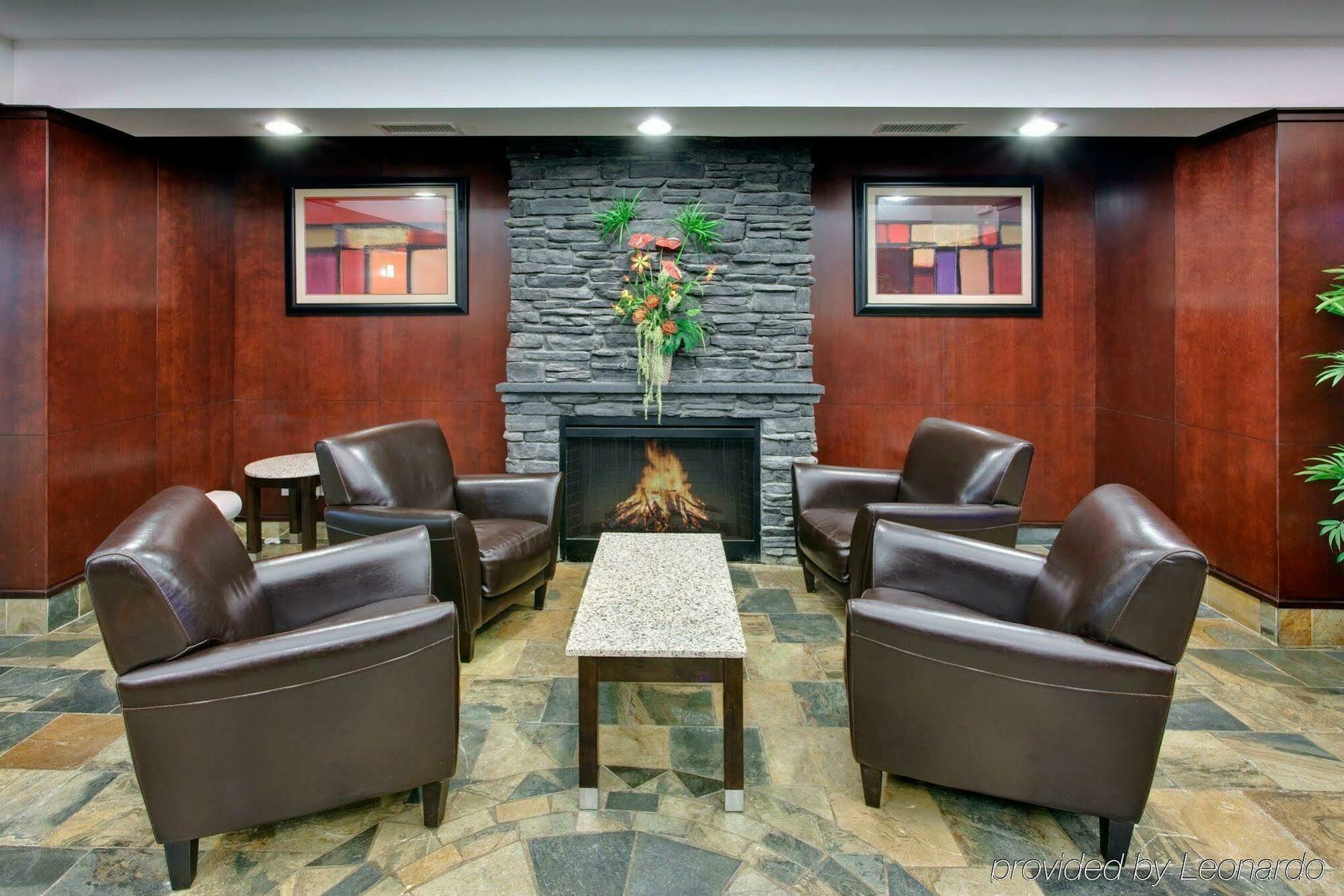 Holiday Inn Express Edmonton North By Ihg Dış mekan fotoğraf