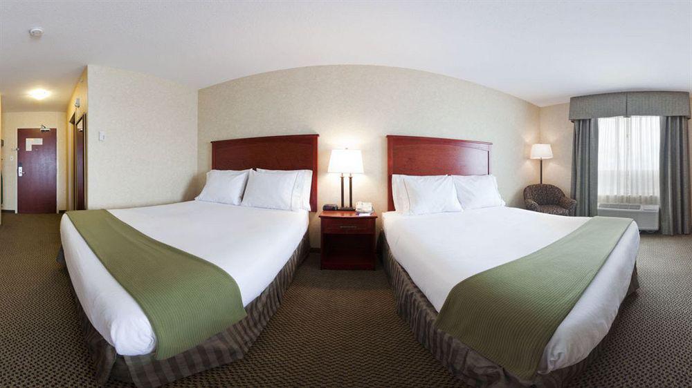 Holiday Inn Express Edmonton North By Ihg Dış mekan fotoğraf