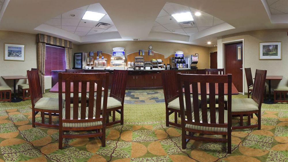 Holiday Inn Express Edmonton North By Ihg Dış mekan fotoğraf